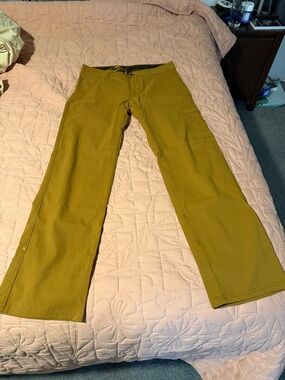 Prana Men's Mustard Cargo Pants